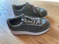 UGG, Sneaker,  Marin Lace Logo, Gr. 41, neuwertig Bayern - Hinterschmiding Vorschau