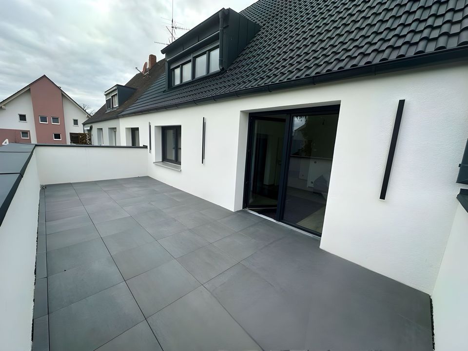 Neubauwohnung mit 30 qm Luxus Terrasse in Nürnberg ab sofort zu vermieten in Nürnberg (Mittelfr)
