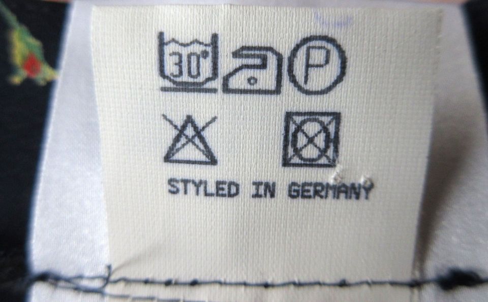 AMH-Style exclusiv: Blumiger Gehschlitz-Rock, blau, Gr. 46 3XL in Bremen