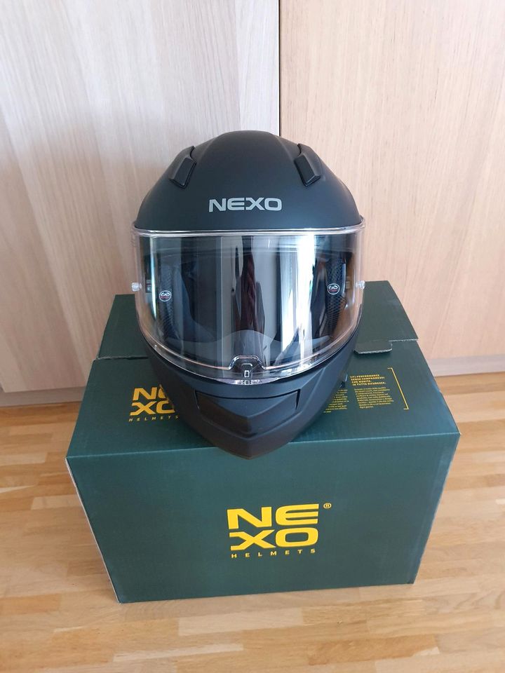 Motorradhelm Nexo XS wie neu 2x getragen, unfallfrei in Herten