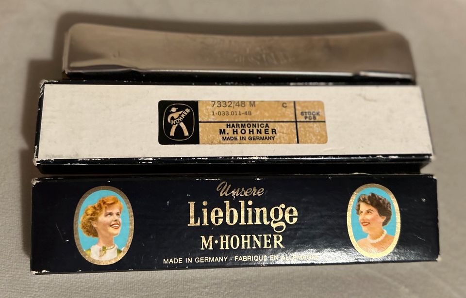 Hohner Mundharmonika "Unsere Lieblinge" Stimmung C - 7332/48M in Hamburg