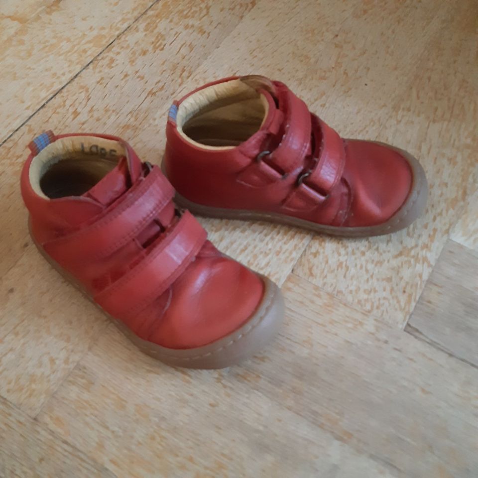 Koel-Schuhe Größe 23 rot in Berlin