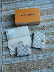 Preowned Luxus Store - NEU EINGETROFFEN Louis Vuitton Kalender Model:  Agenda PM Kollektion: Mini Lin Preis: 249€ HIER BESTELLEN