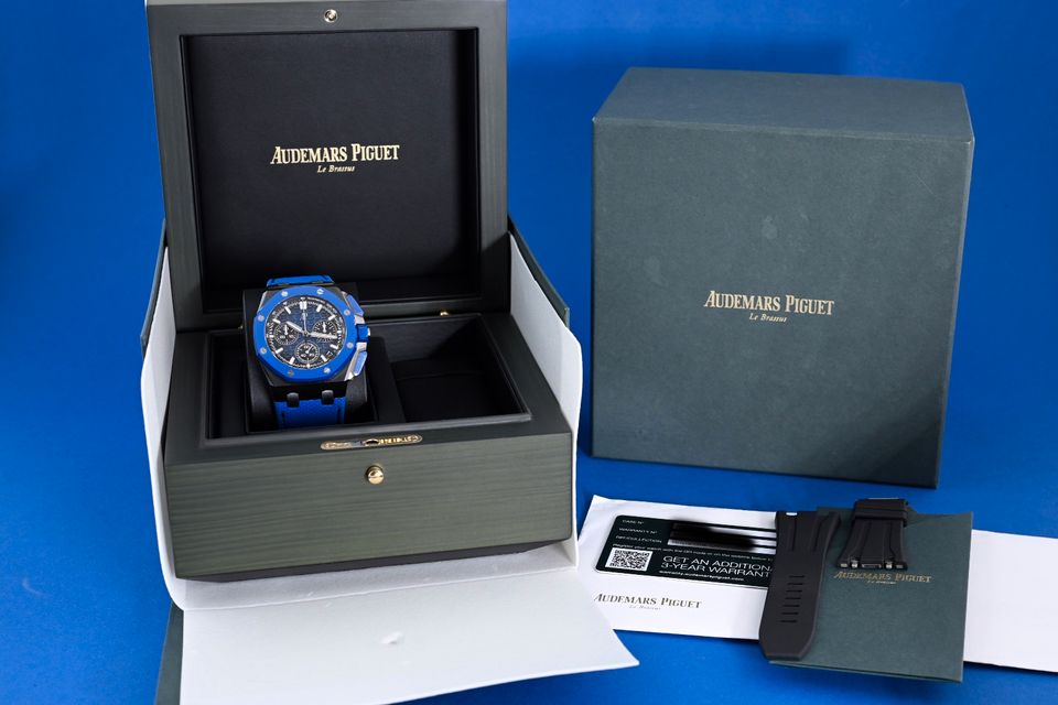 Audemars Piguet Royal Oak Offshore Chronograph Blue Ceramic - Ful in Stuttgart