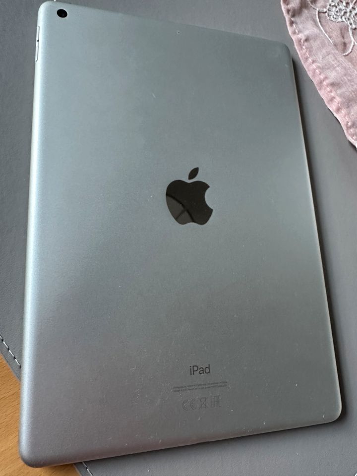 ipad 8 Generation (2020) in Tetenhusen