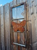 Altes Fenster mit Edelrost Schmetterling Bayern - Lengdorf Vorschau