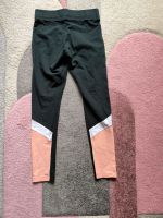 Dringend, Adidas Sportleggins für Mädchen gr 158-164 Nürnberg (Mittelfr) - Südstadt Vorschau