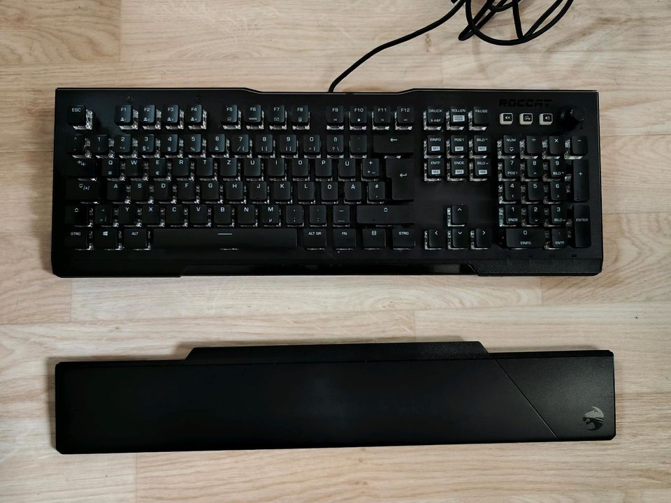 ROCCAT Vulcan 121 AIMO - Gaming Tastatur - PC Zubehör/Rechner in Döbeln