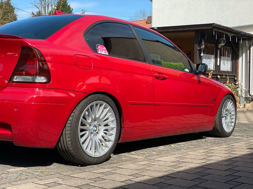 Bmw e46 325 ti Compact / lesen lohnt sich in Leipzig