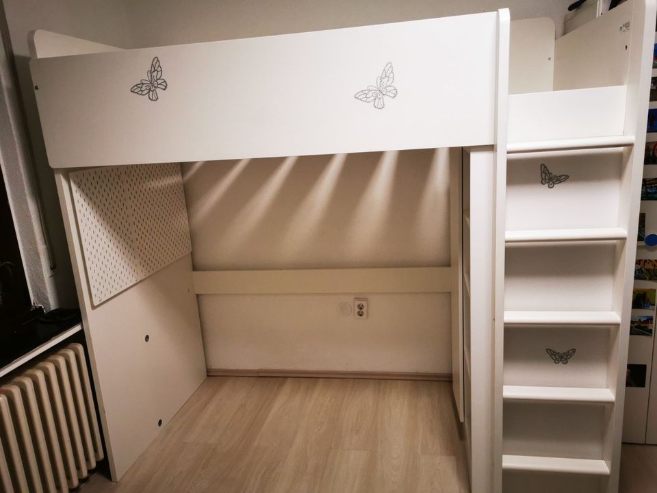 Hochbett Bett mit Kleiderschrank in Bonn