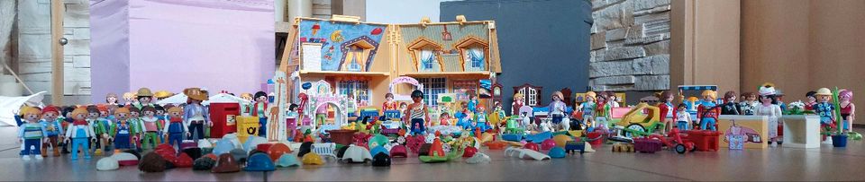Playmobil Mitnehm Haus und jede Menge Zubehör in Westoverledingen