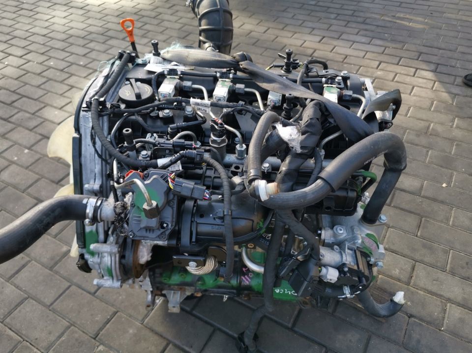 Motor 2.5CRDI D4CB 170PS KIA SORENTO 59TKM KOMPLETT in Berlin