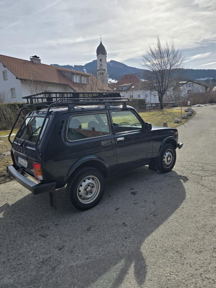 Lada Niva 4x4 in Nesselwang