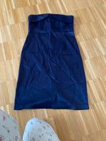 Wunderschönes Kleid Gr. S trägerlos in lila Trägerlos Hessen - Butzbach Vorschau