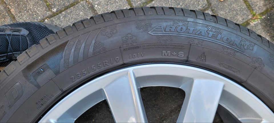 Volvo XC90 Winterreifen + Felgen, 235/55 R19 in Frechen