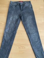 Guess hell graue Jeans Gr. 26/30 neuwertig Hessen - Taunusstein Vorschau