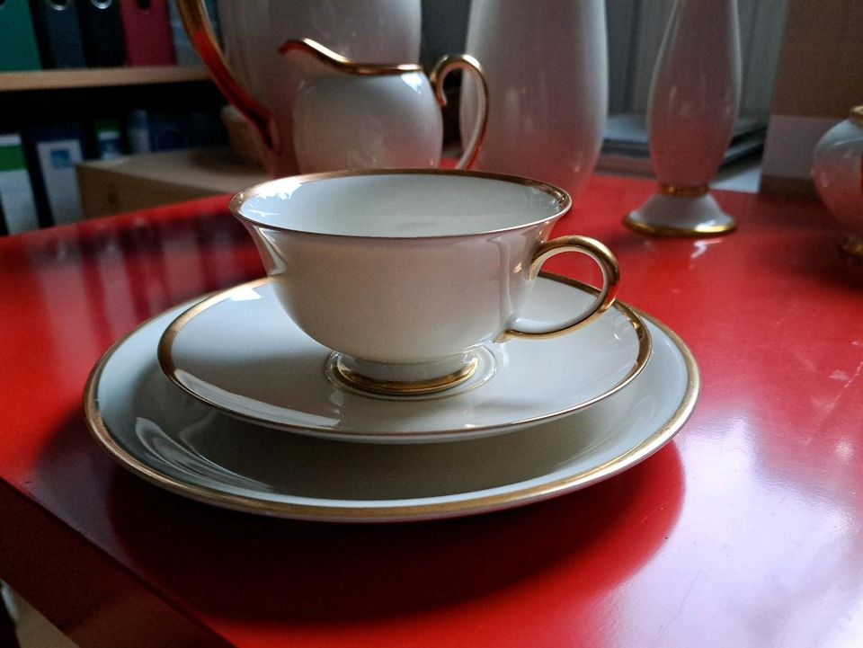 Kaffeegeschirr Rosenthal Selb  Plössberg Aida, creme mit goldrand in Neustadt am Rübenberge