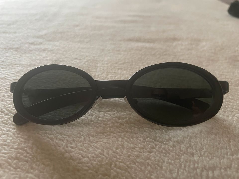 Sonnenbrille von Calvin Klein, ungetragen in Waldkirchen