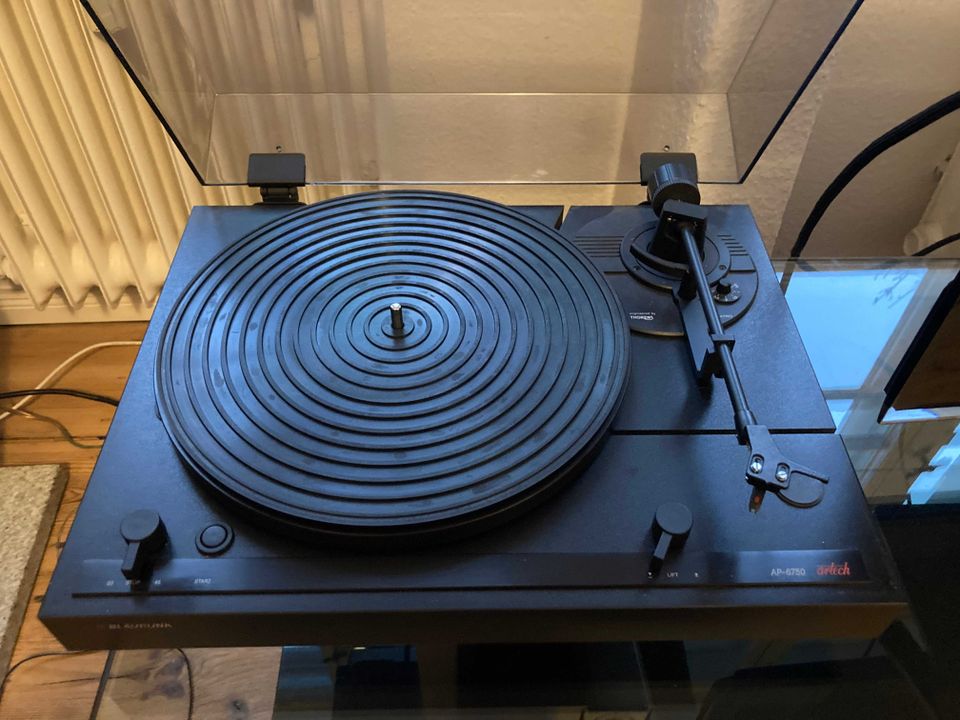 Plattenspieler Blaupunkt Artech AP6750/ Thorens TD318 in Berlin