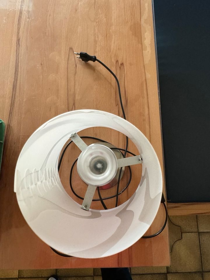 Lampe weiß in Wirges  