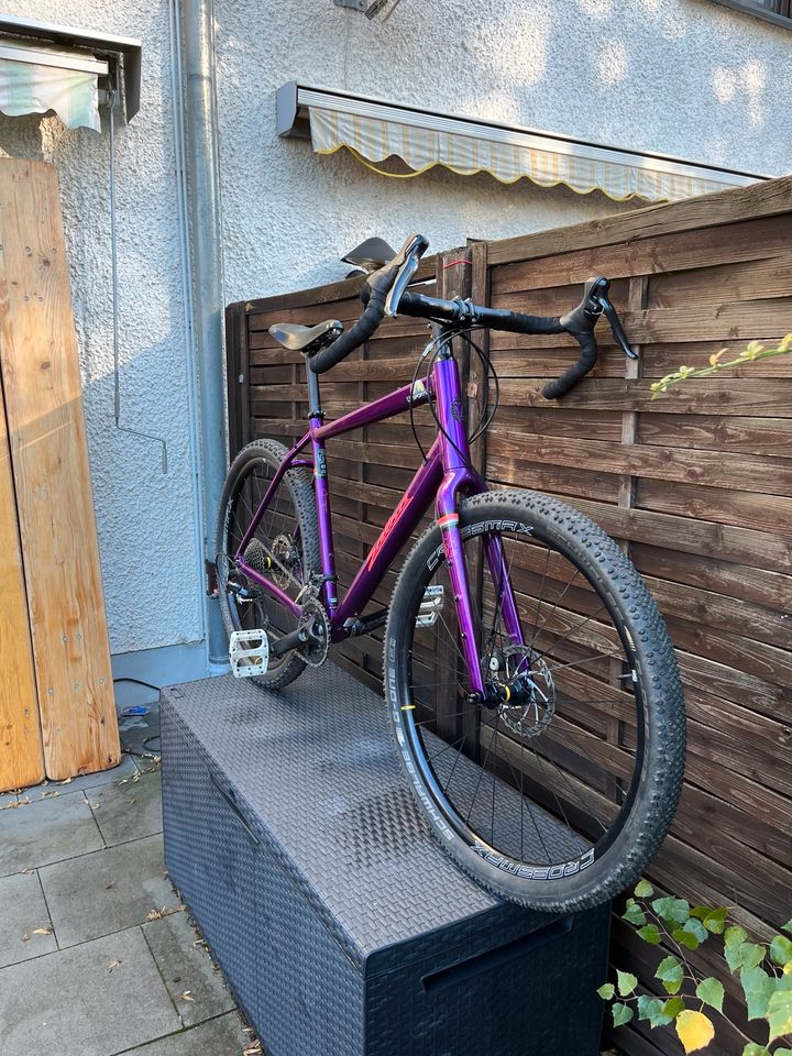 Salsa Journeyman 57 2019 650B 27,5 lila | Gravel Bikepacking in Meckenheim
