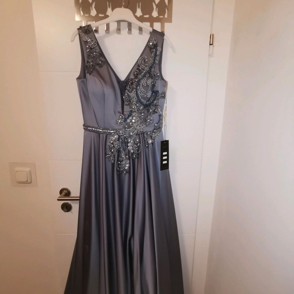 Abendkleid Neu mit Etikett in Frankfurt am Main