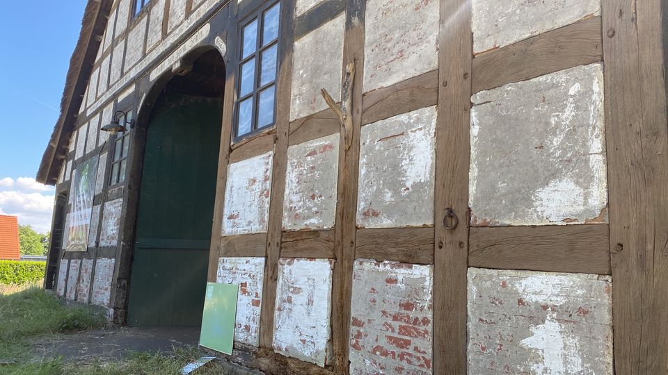 Mobiles Sandstrahlen von Holztreppen, Fachwerkbalken und Decken in Bassum