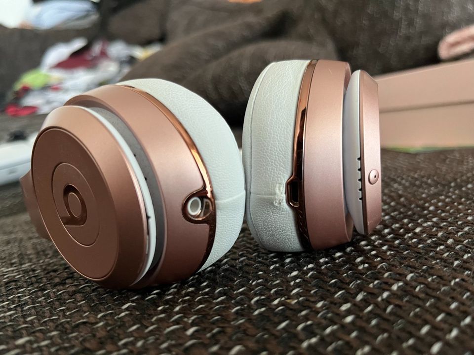 Apple BEATS Solo 3 Wireless On-Ear Kopfhörer Rosegold in Aschaffenburg