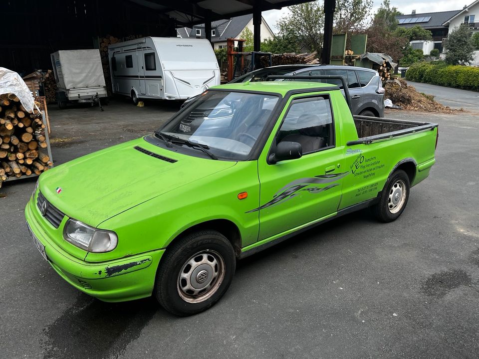 Caddy Pickup 1.6 in Breitscheid