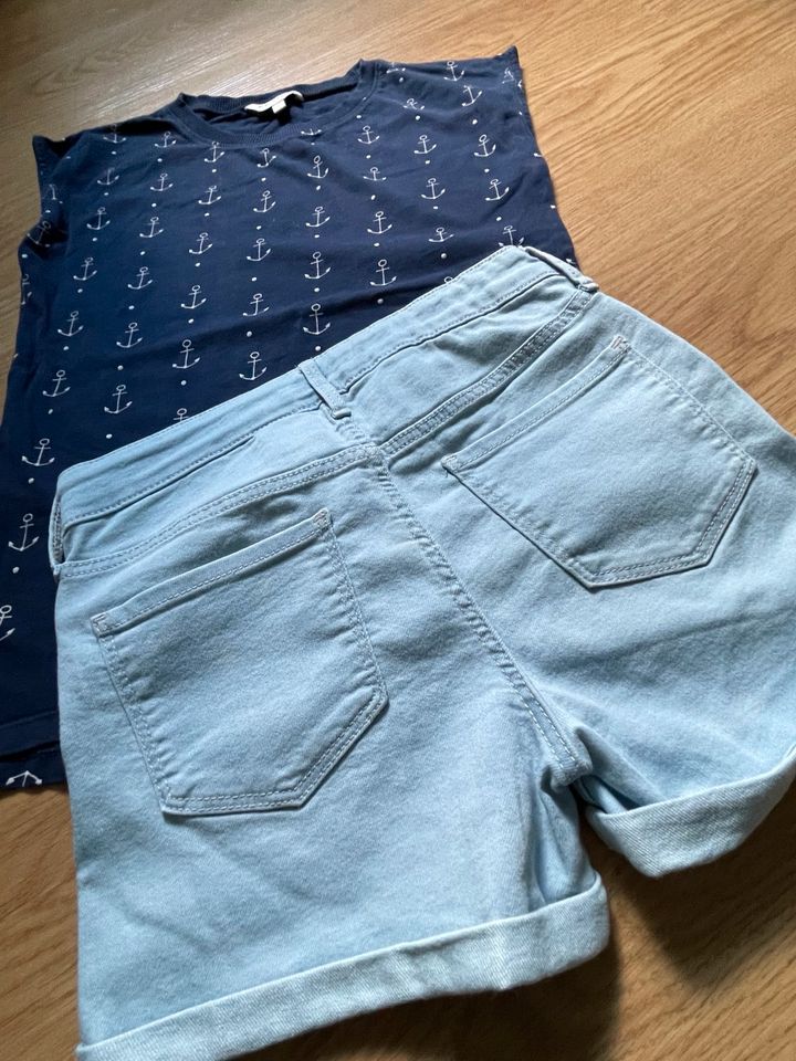 Neu HM Stretch Jeans Shorts Review Anker Shirt in Sonneberg