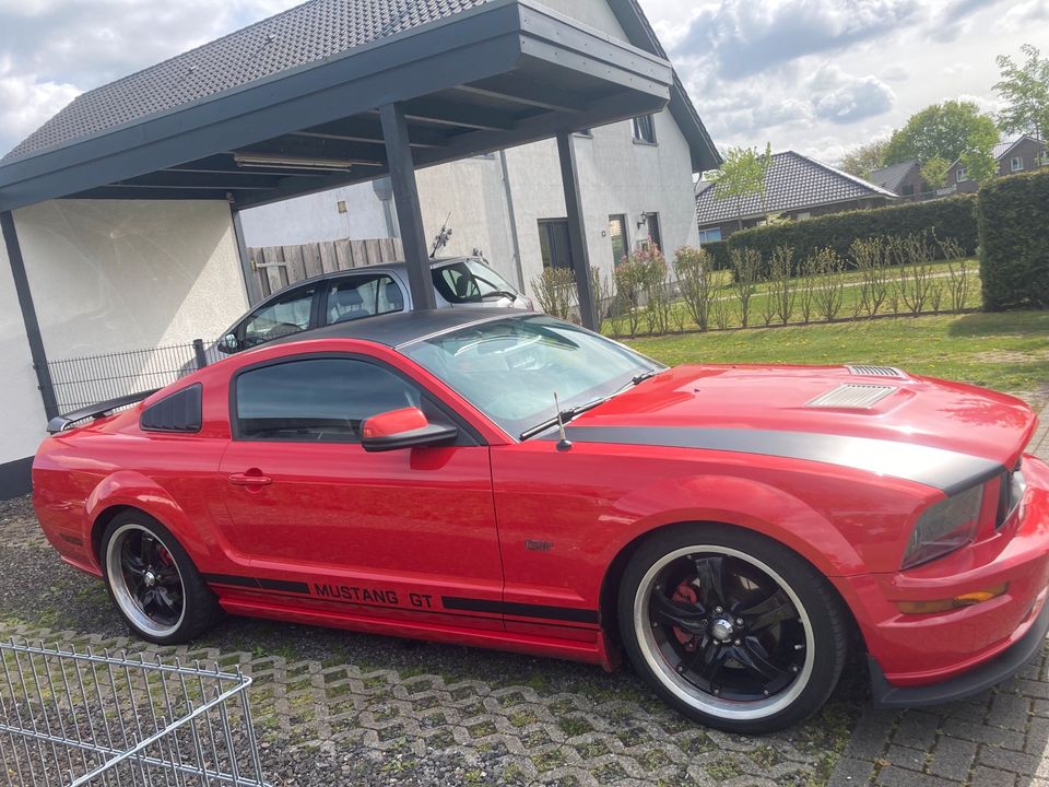 Ford Mustang GT 4.6L V8, LPG, Automatik in Emlichheim