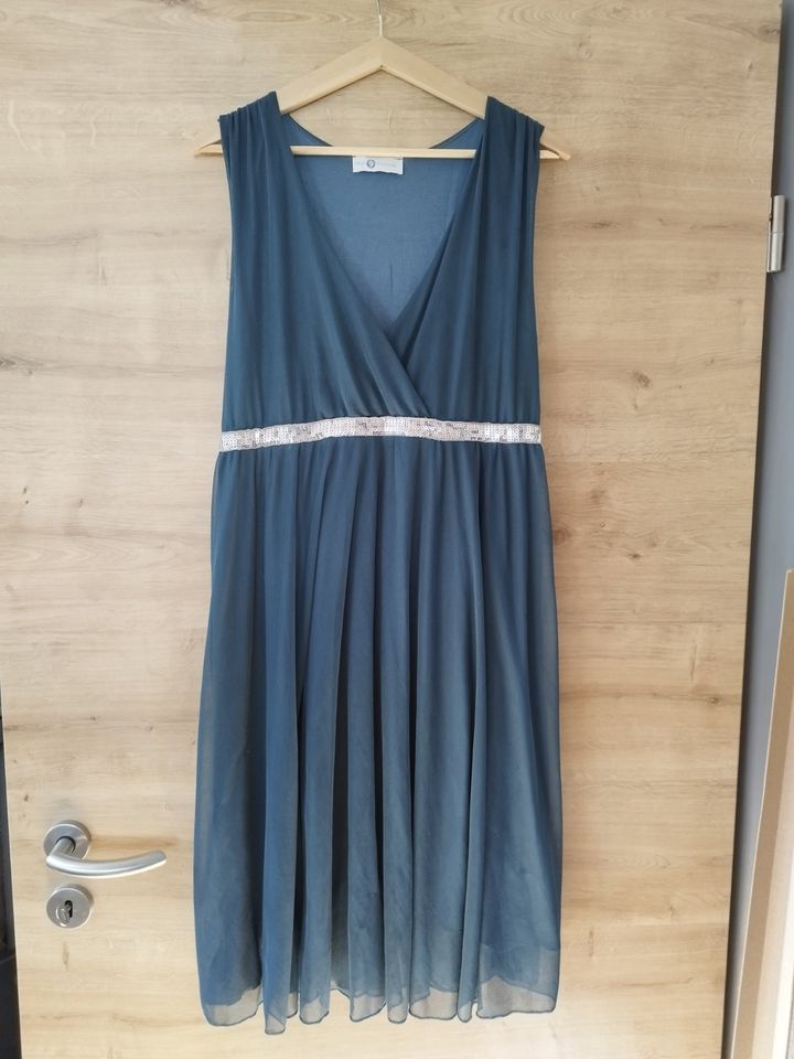 Festliches Umstandskleid blau Gr 40 in Beimerstetten