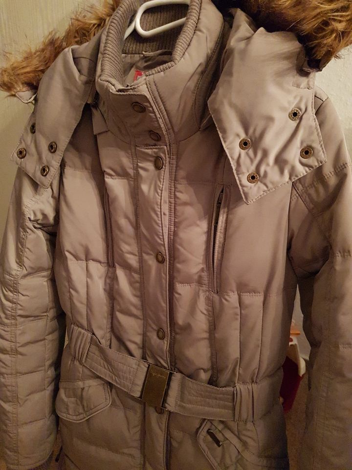 Pepe Jeans Daunenjacke Jacke Winterjacke S in Berlin