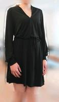 Schwarzes Cocktailkleid, langärmlig, samtiger Stoff, Größe 36 Niedersachsen - Hohenhameln Vorschau