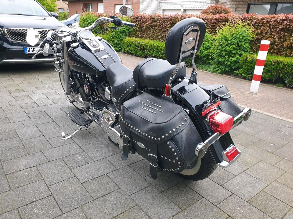 Harley Davidson Heritage Softail (FLSTCI) TwinCam in Beelen