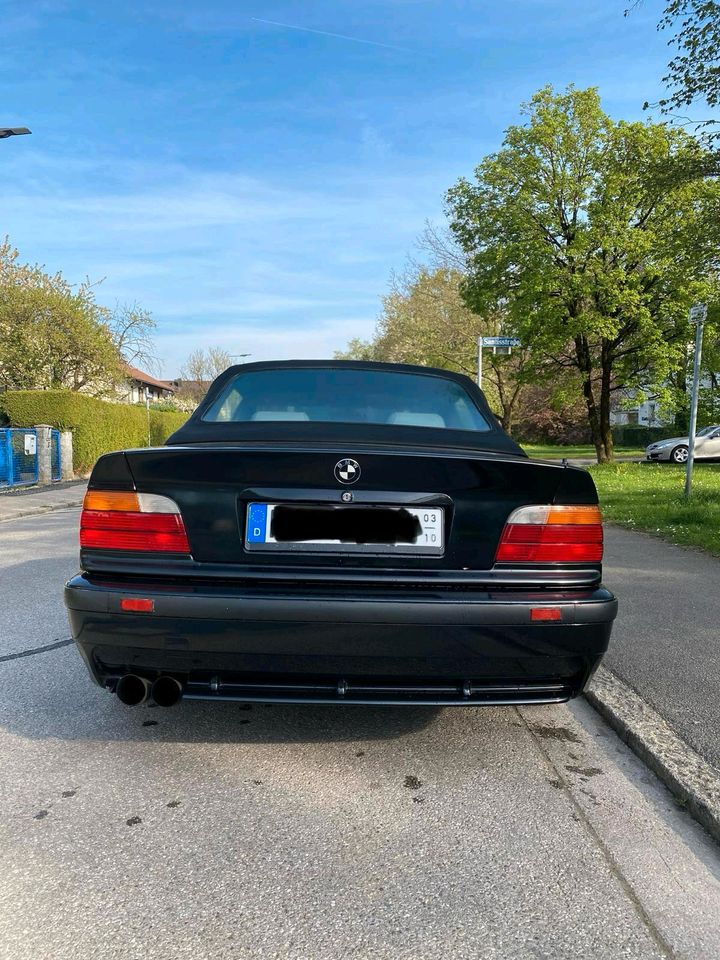 BMW E36 Cabrio 325i in München