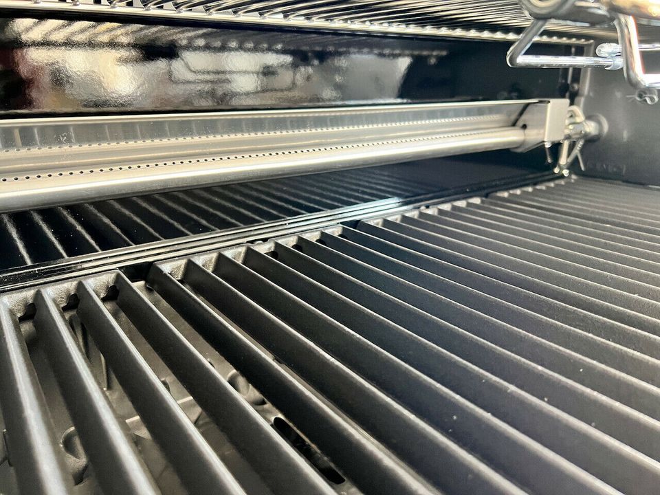 Broil King Gasgrill Baron 490 Seitenkochfeld Topgrill 875282 in Dorfen