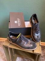 Navyboot Sneakers Leder schwarz mit Neon-Details 38 Berlin - Mitte Vorschau