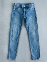 H&M HM Mädchen Jeans Hose mit Strasssteine Gr.140 TOP Nordrhein-Westfalen - Rietberg Vorschau