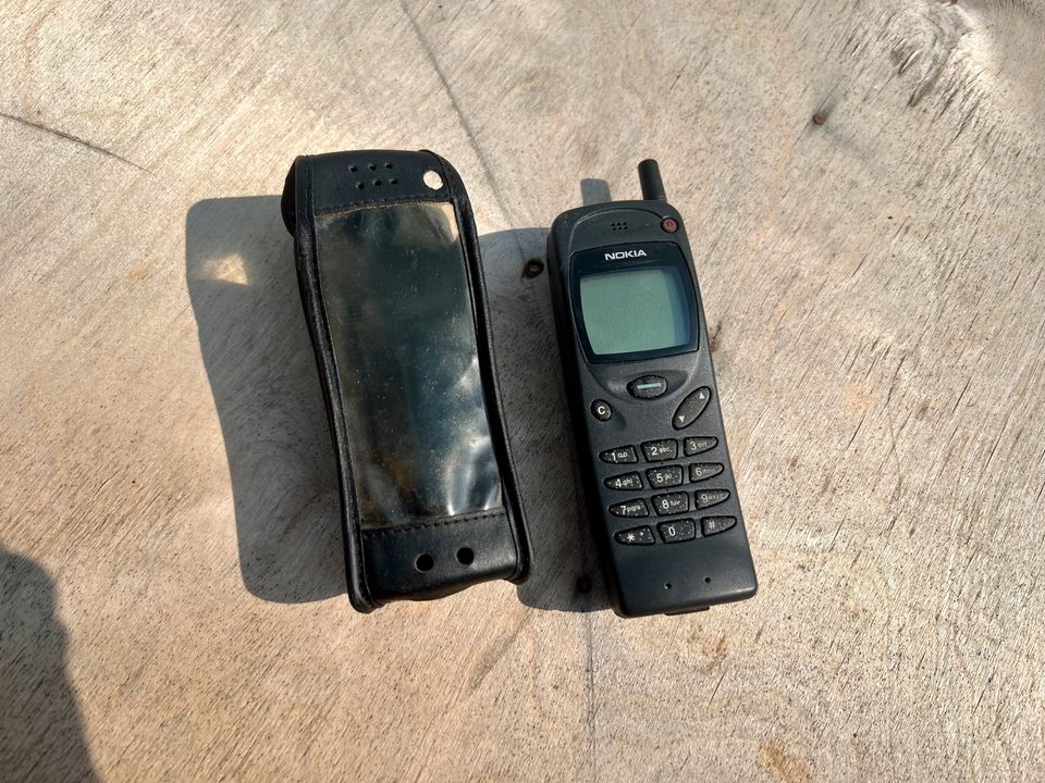 Nokia Handy Telefon 3110 NHE 8 mit Hülle schwarz in Sangerhausen