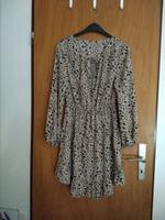 Romantisches beiges Kleid von Shein in Gr. 36 Niedersachsen - Schwülper Vorschau