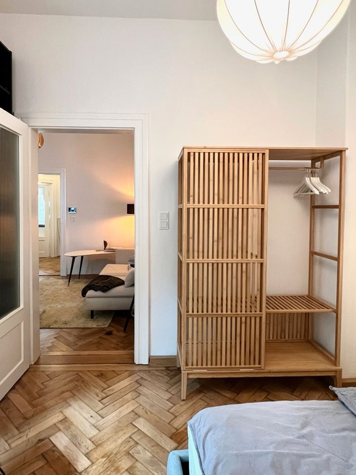 3-Zimmer-Altbauwohnung möbliert in München-Sendling in München