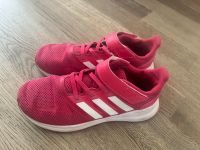 Sportschuhe Adidas 33 für die Halle München - Moosach Vorschau