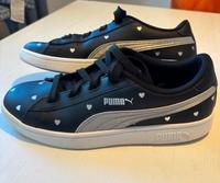 Puma Sneaker Größe 39 NEUwertig Schuhe Turnschuhe Nike Niedersachsen - Aurich Vorschau