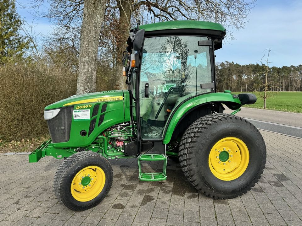 John Deere 4066 R Schlepper Kabine Klima HU 11/25 Kommunaltraktor in Weidenbach