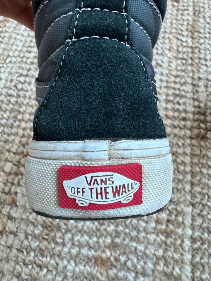 Vans hohe Sneaker Gr. 31,5 in Kiel