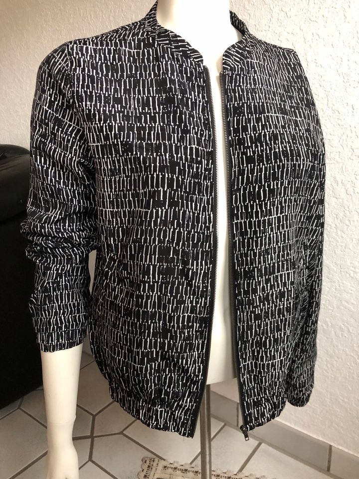 Lässiger Blouson, Gina Benotti, Gr. 36 in Runkel