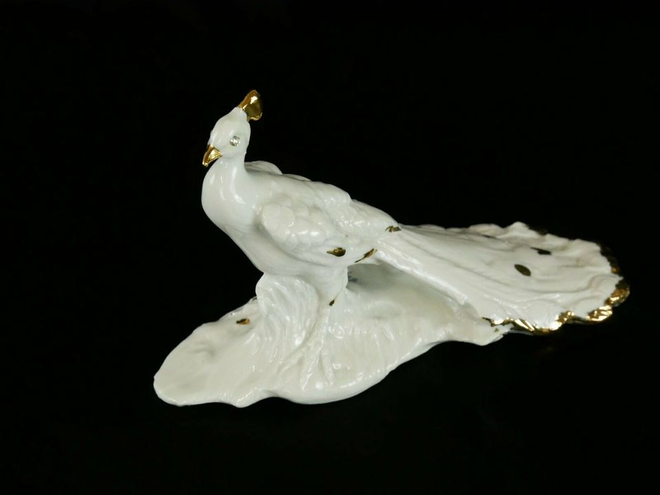 Capodimonte - Figur - Pfau - Porzellan - Glasaugen - Weiß - Gold in Hiltrup