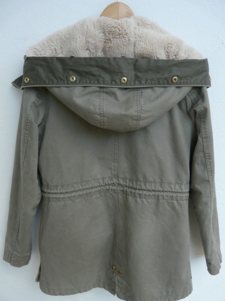 Winterjacke/Parka, grün (C&A), mit Innenjacke Gr. 36 in Brühl