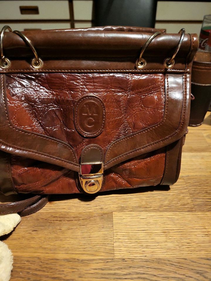 Damen Handtasche in Lügde